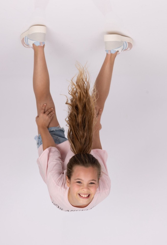  YULI SHEFLER