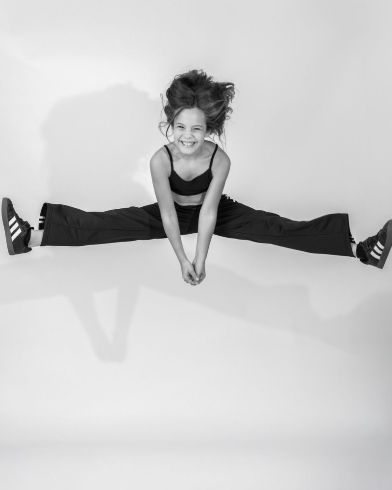  YULI SHEFLER