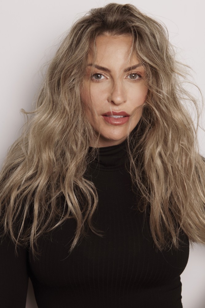 YANA BRESKI