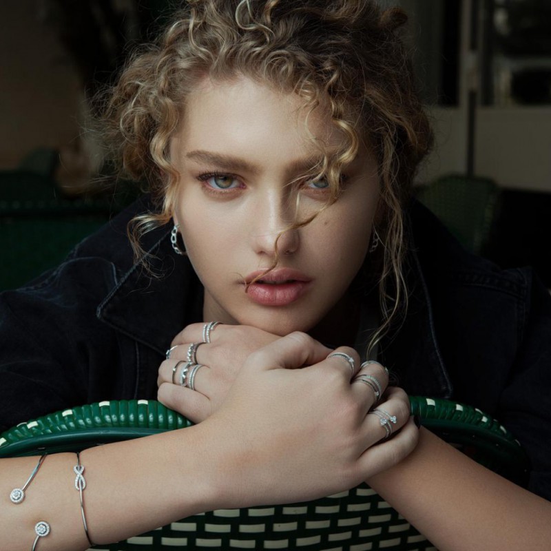 DORIT REVELIS